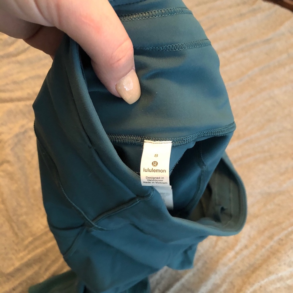 Lululemon cropped leggings